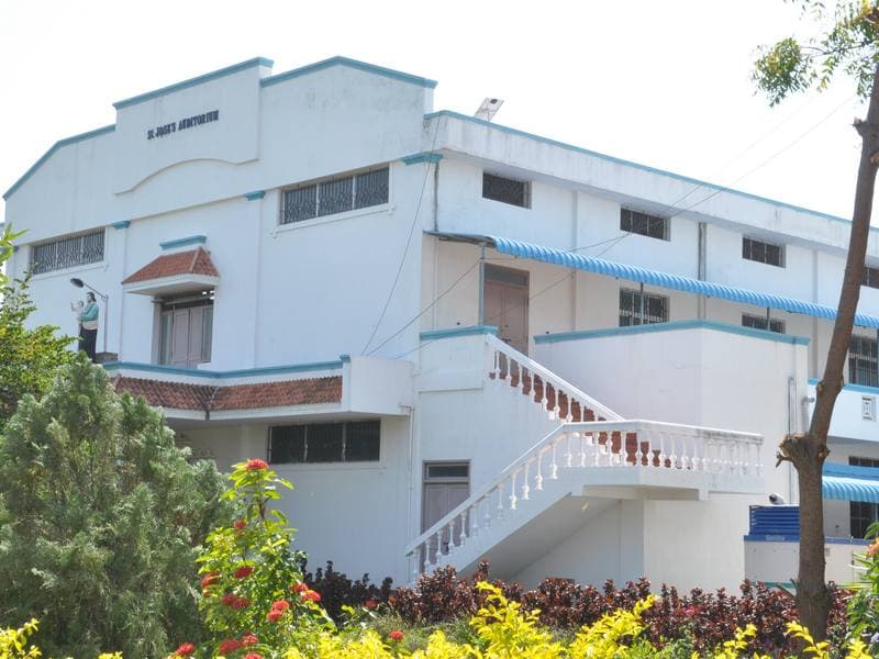 hostal4