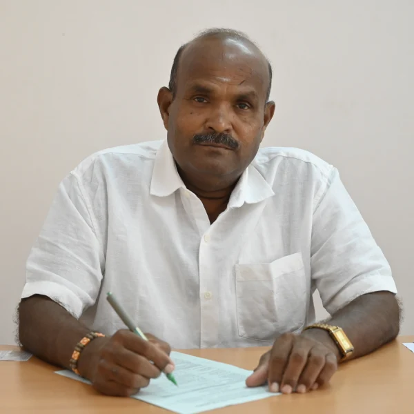 DR. MANOHARAN C